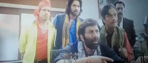 Bhaiaji Superhit (2018) Hindi 720p Pre DvDRip x264 AAC UnknownStAr 003
