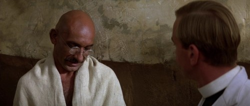 Gandhi.1982.720p.BluRay.DD5.1.x264 CRiSC[(101138)2018 11 25 10 26 43]