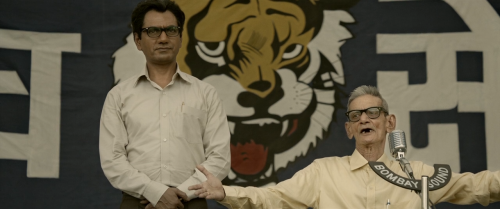 Thackeray 2019 Hindi 720p BluRay x264 DDP 5.1 xRG.mkv snapshot 02.11.18.420