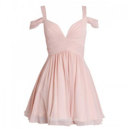 Semi  Formal Dresses Australia
10% discount Coupon Code: formalgown  on any order from Formalgownaustralia.com
https://www.formalgownaustralia.com/semi-formal-dresses.html
If you recently received an invitation to a wedding that read "formal attire requested," and it left you scratching your head in wonderment, don't worry. In today's typically casual world, it can be difficult to determine what counts as "formal" and what doesn't. But the general rules of formal dress are long-standing and easy to follow. These refer to patterns of fashion that showcase in various styles and designs according to various periods in the history of mankind. The costumes range from every fashion item meant for men, women and even kids. Everything you can every think of beginning with women head tie, blouse, wrapper, hair style and so on are all included as consumes. The same scenario is also involved in the lives of men. The men's fancy costumes include everything they wear such as ties, shirts, shoes, trousers and what have you.
semi formal dresses Australia