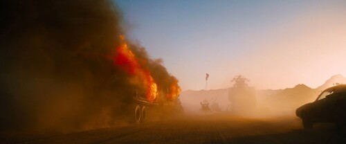 Mad.Max.Fury.Road.2015.1080p.BluRay.DTS.x264 TayTO.mkv snapshot 01.40.09 [2021.05.25 16.11.10]