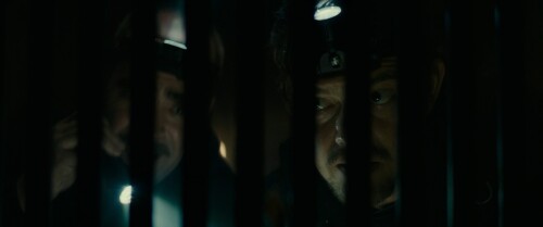 The.Vault.2021.BluRay.1080p.DTS HDMA5.1.x264 CHD.mkv snapshot 00.50.23 [2021.08.03 11.58.15]