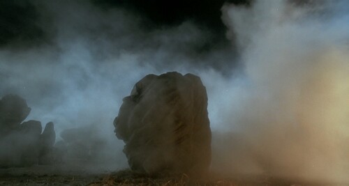 King.of.Beggars.1992.ViE.1080p.BluRay.DD EX.5.1.x264 c0kE.mkv snapshot 01.10.22 [2021.08.05 09.49.23