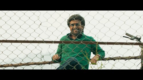 Ilamai Thirumbudhe (from 'Petta') Rajinikanth, Simran Anirudh Ravichander.mkv snapshot 00.01.282