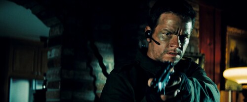 Shooter.2007.1080p.BluRay.DD5.1.x264 NiP.mkv snapshot 01.30.10 [2022.02.12 21.47.40]