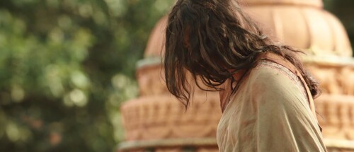 Baahubali.The.Beginning.2015.ViE.720p.BluRay.DD5.1.x264 WiKi.mkv snapshot 00.50.14 [2022.02.23 23.34
