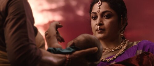 Baahubali.The.Beginning.2015.ViE.720p.BluRay.DD5.1.x264 WiKi.mkv snapshot 01.40.27 [2022.02.23 23.34