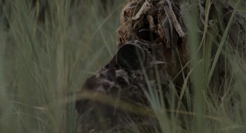 Sniper.Reloaded.2010.1080p.BluRay.DTS.x264 VietHD.mkv snapshot 01.20.20 [2022.05.01 23.18.52]