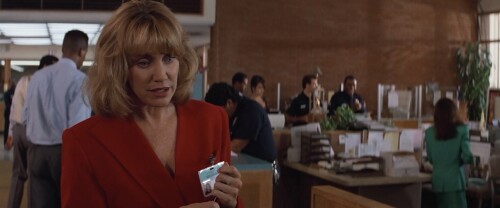 Lethal.Weapon.3.1992.720p.BluRay.DTS.x264 SbR.mkv snapshot 01.20.17 [2022.09.22 17.12.32]