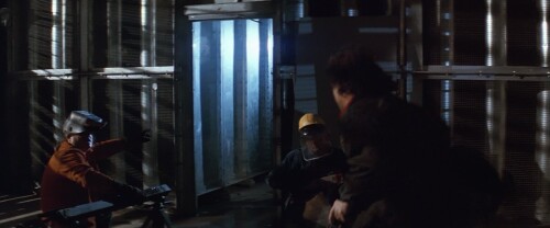Lethal.Weapon.3.1992.720p.BluRay.DTS.x264 SbR.mkv snapshot 01.30.26 [2022.09.22 17.12.36]