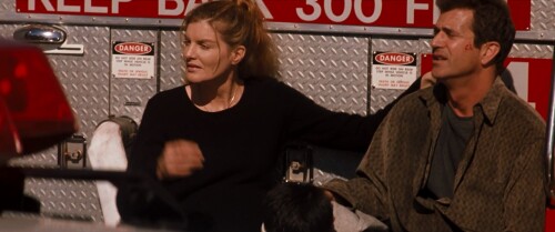 Lethal.Weapon.4.1998.720p.BluRay.DTS.x264 SbR.mkv snapshot 01.20.35 [2022.09.24 10.06.41]