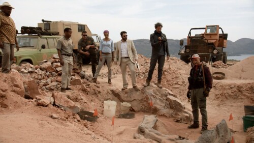 Tremors.5.Bloodlines.2015.ViE.720p.BluRay.x264 ROVERS.mkv snapshot 00.30.31 [2022.12.16 10.40.15]