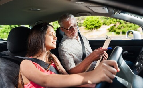 A professional driving instructor provides various advantages when learning to drive, like an environment that is safe, encouraging and more!
Read More: https://tinyurl.com/yc493ac2