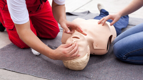 Our faculties, offering comprehensive first aid course in Brisbane, are among the best, with years of experience and in depth knowledge. Visit us: https://gie.edu.au/provide-first-aid/.