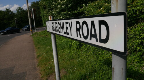 omg!!! its burghley road!
